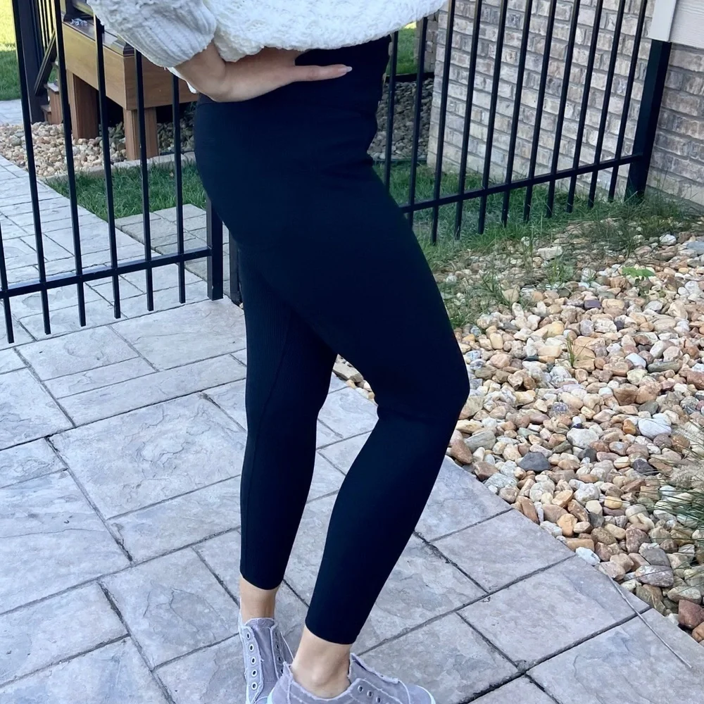 Future Goals Ribbed Leggings - Picture 4 of 5